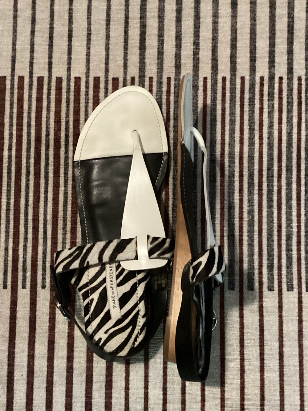 Diane Von Furstenberg Black, White Zebra Print Thong Sandals